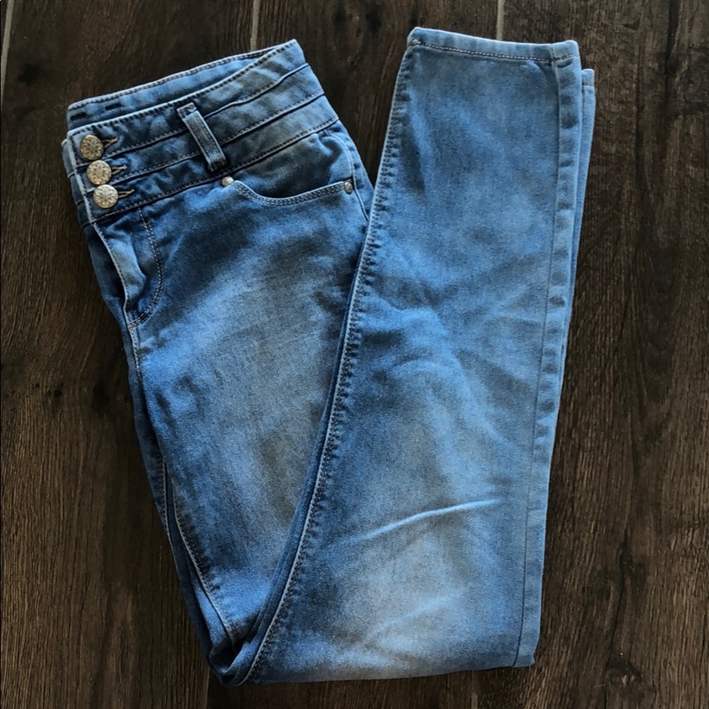 Rue 21 Jeans!
